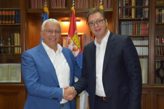 FOTO Knežević i Mandić podržali Vučića uoči izbora: Srećno prijatelju!