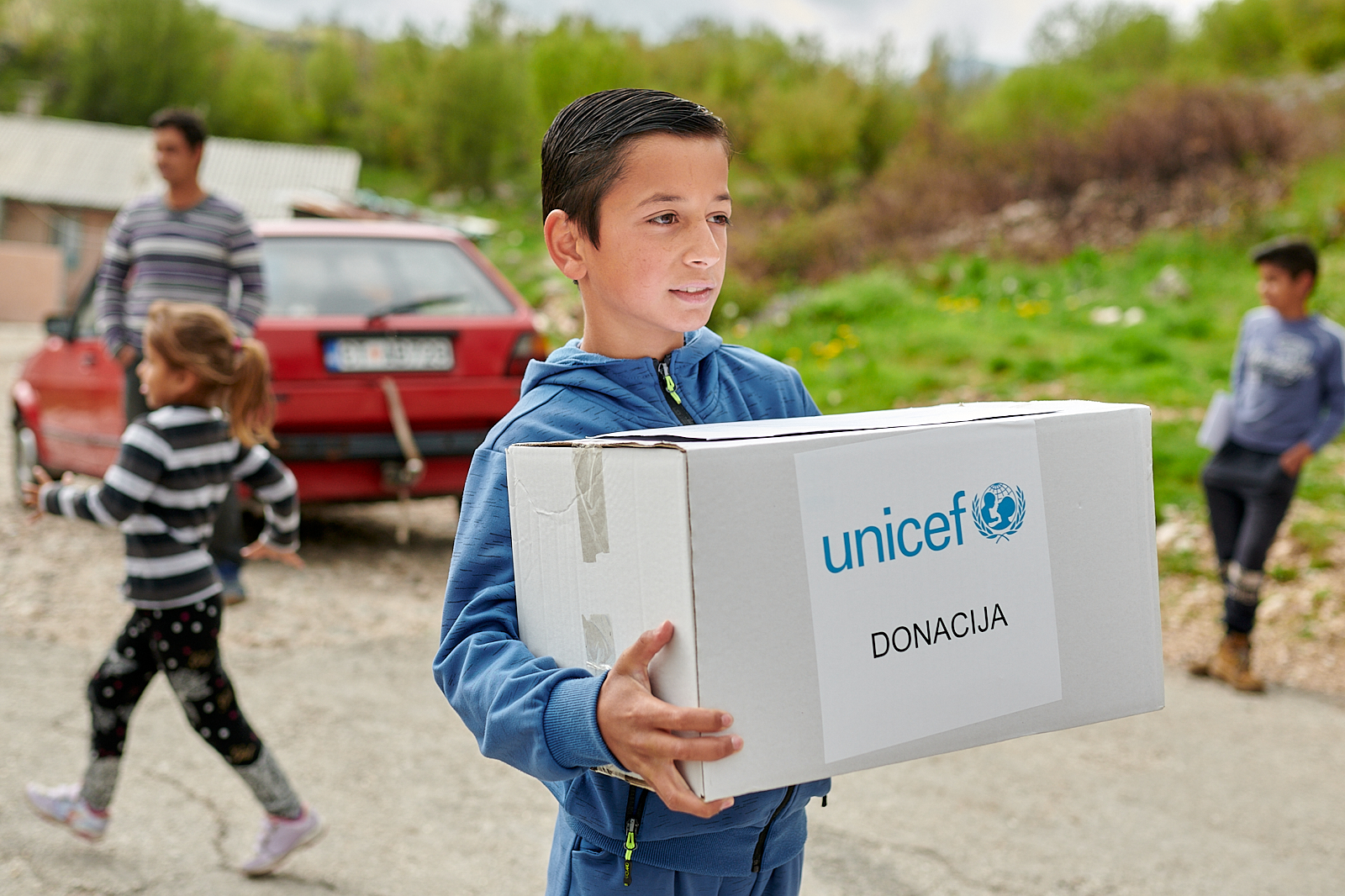 Donacije UNICEF-a za zdravstvene radnike, nastavnike, roditelje i djecu tokom pandemije