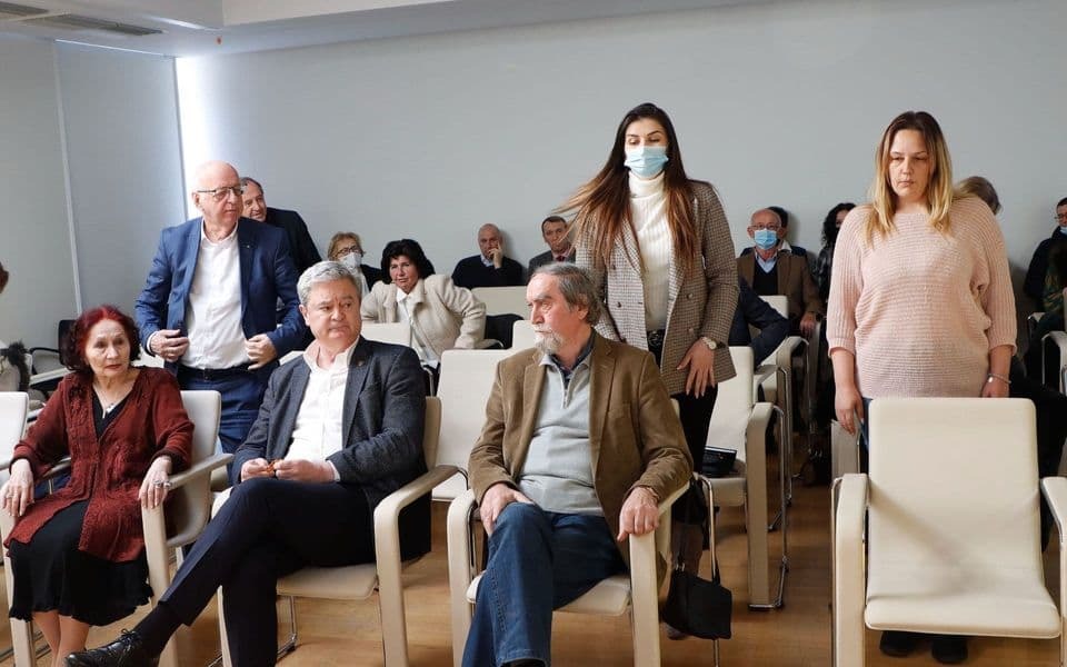 VIDEO: Bogougodnicu spriječili da pita o crkvi i jeziku: CANU nastavlja da tihuje