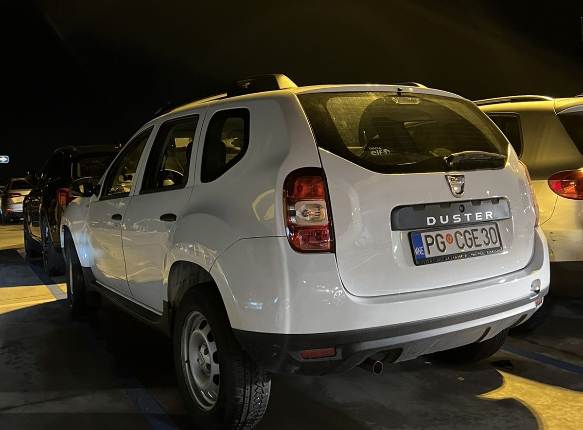 Fotografisan automobil CSU, uskoro počinje Bijenale u Veneciji – Spajić: Uprava da se pozabavi ovim slučajem