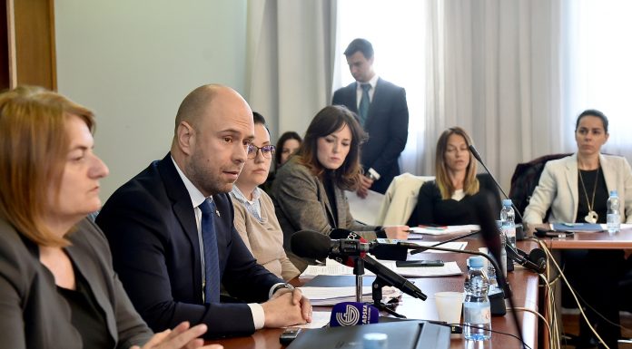 SKANDAL: MVP prvo prekinulo diplomatske odnose, niko nije znao sa kim, pa posle par sati korigovali sami sebe