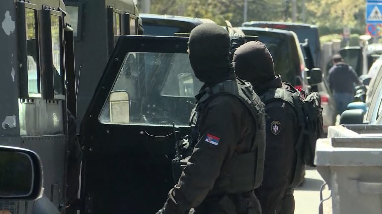 Darko Šarić satima saslušavan u vili na Dedinju, odvezen u SBPOK