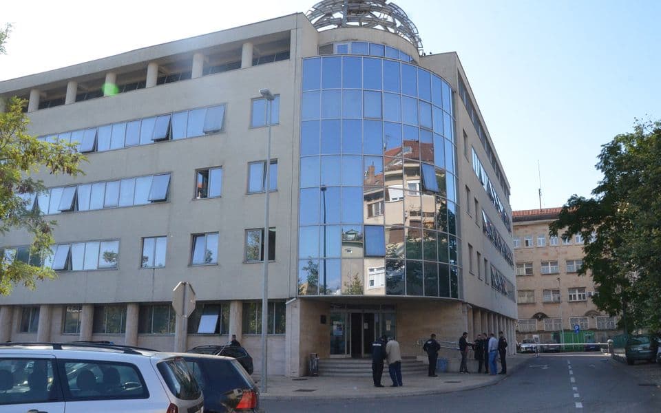 UP: Tragamo za osobama koje su uputile prijetnje, obilazimo škole i dajemo upustva