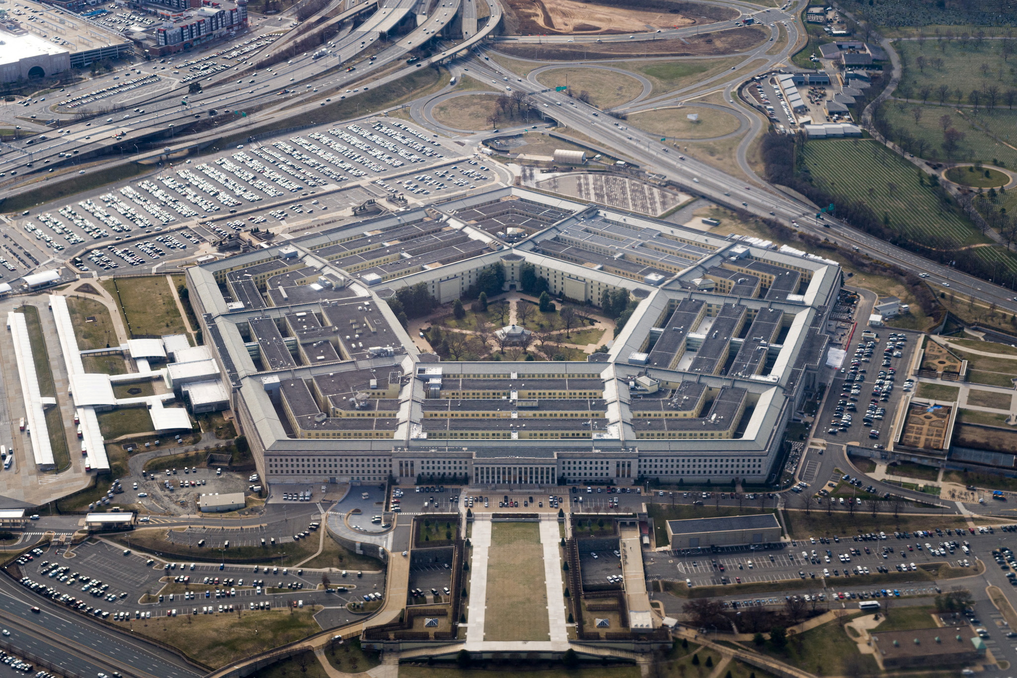 Pentagon: Dvije trećine ruskih snaga iz okoline Kijeva idu u Bjelorusiju