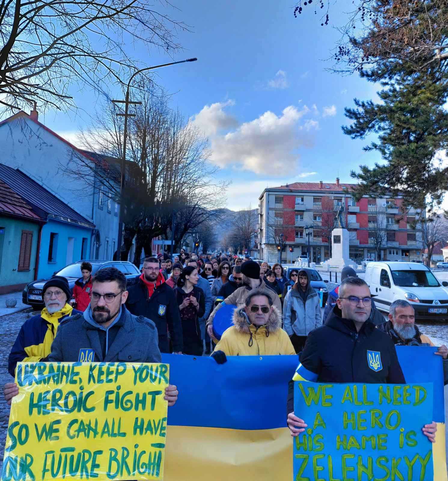 Cetinje i noćas za Ukrajinu – Naš heroj je Zelenski!