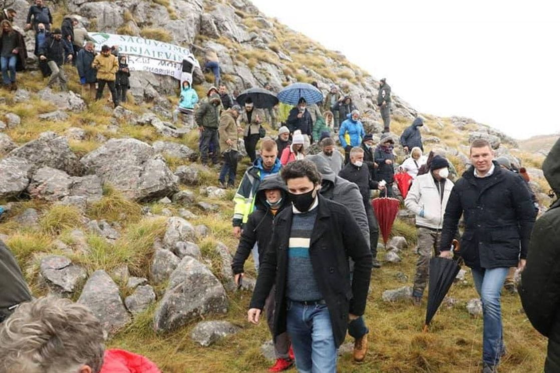 NA DVIJE SE STOLICE NE MOŽE SJEDETI: Da li je Sinjajevina precrtana kao vojni poligon ili će premijer morati da pravi kompromis?