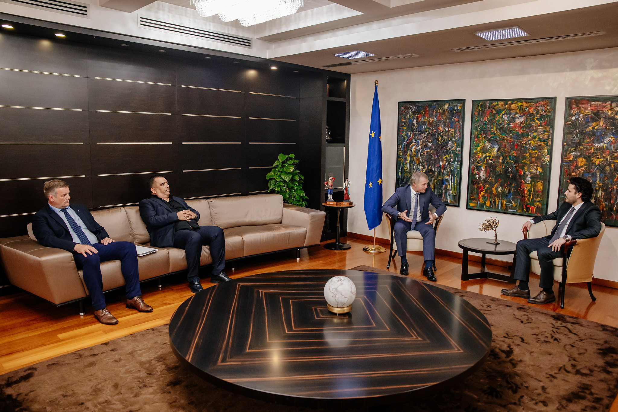 Abazović: Kreću investicije i otvaranje novih radnih mjesta