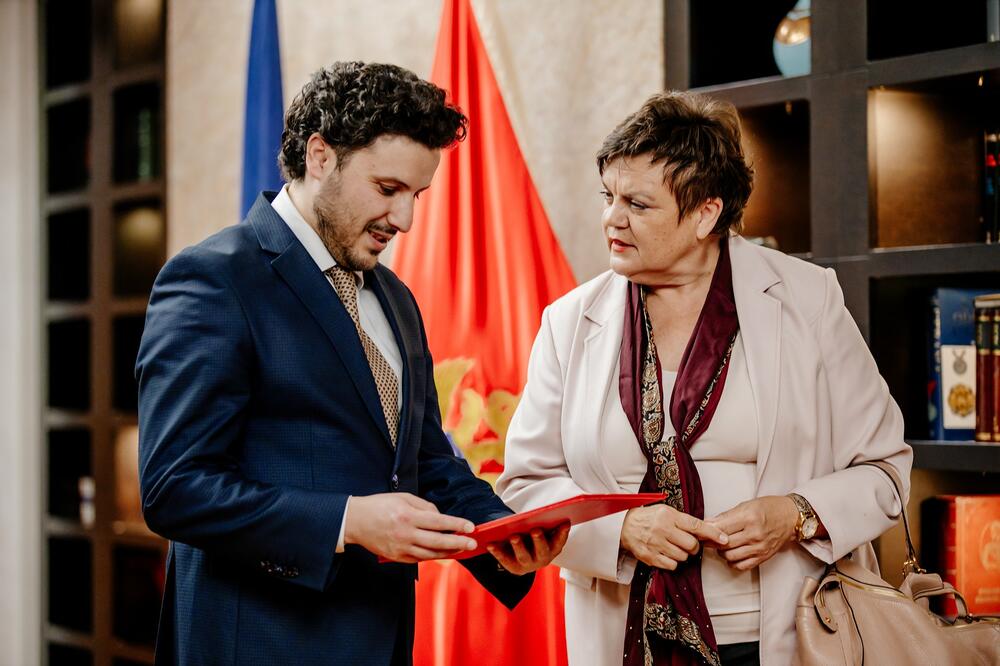 Abazović sa Hrebičkovom: Očekujemo snažnu podršku Češke na planu evropskih integracija