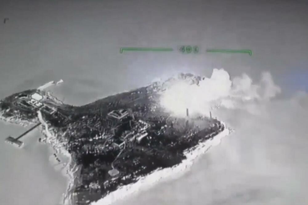 Kijev Independent: Kod Zmijskog ostrva srušen ruski helikopter