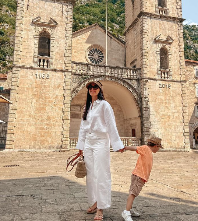 (FOTO, VIDEO) Bivša Miss Slovenije u Crnoj Gori: Znali smo za predivnu obalu ali nijesmo znali da je sjever Crne Gore tako magičan