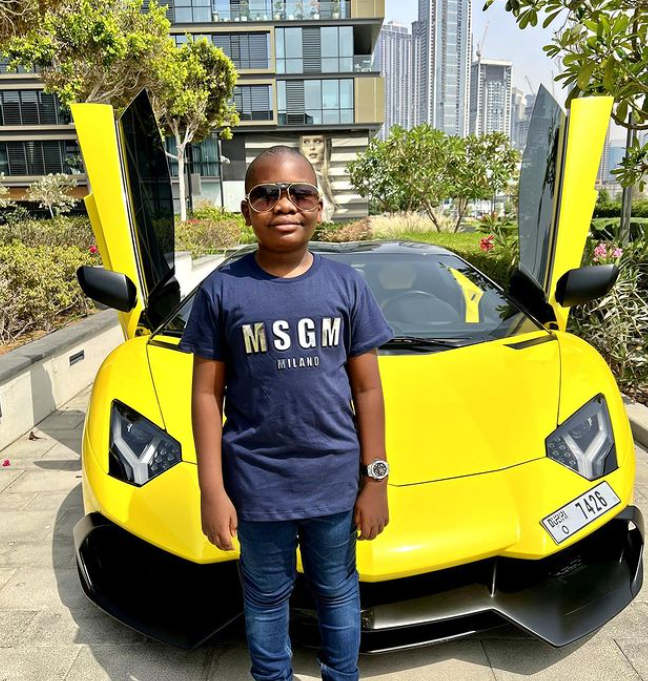 NAJMLAĐI MILIJARDER NA SVIJETU dobio još jedan LAMBORGHINI AVENTADOR ZA 10. ROĐENDAN
