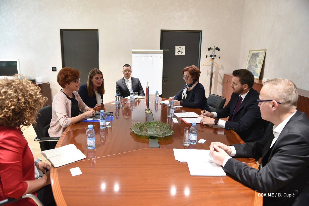 Dukaj i Gašparikova: Nastavak saradnje na planu reforme javne uprave