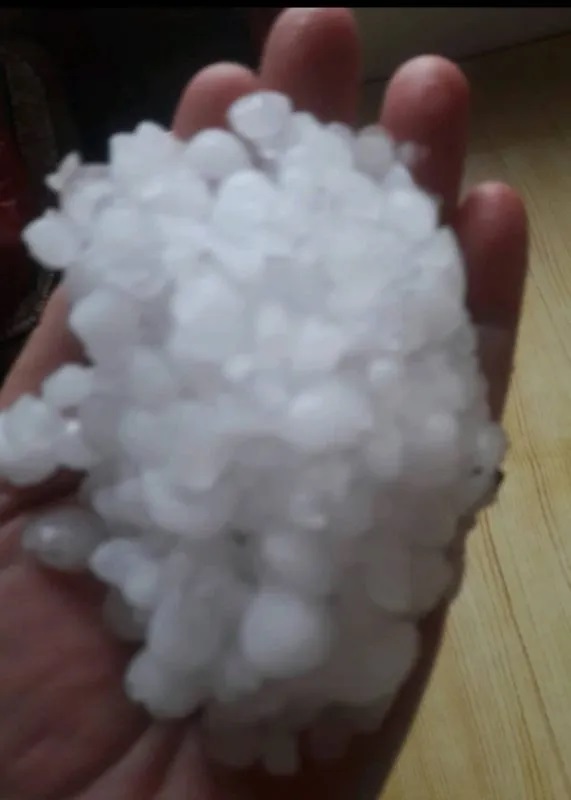 Veliko nevrijeme u Pljevljima sa kišom i gradom