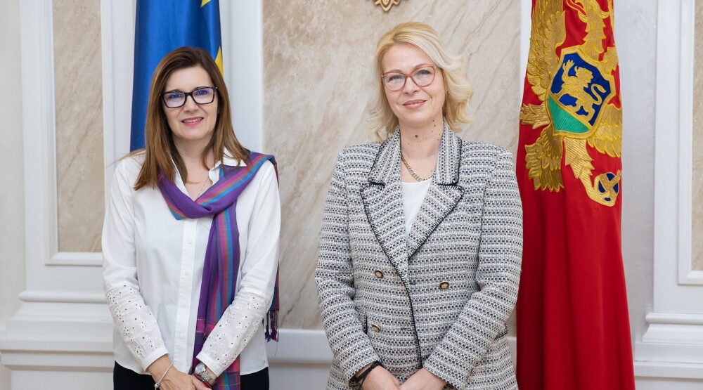 Đurović sa Popom: Temeljni ugovor sa SPC riješiti u skladu sa Ustavom