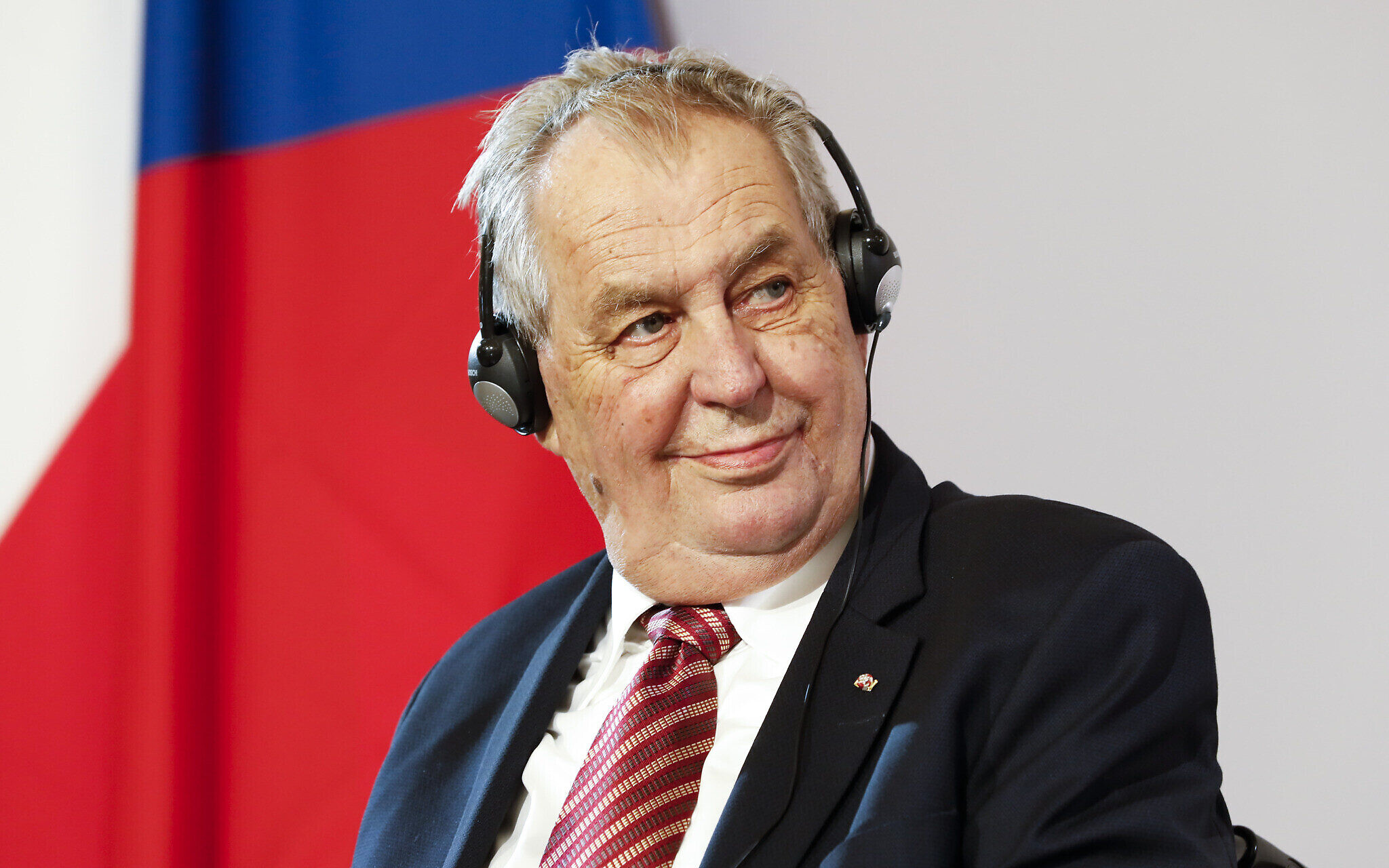 Zeman dozvolio da se 103 Čeha bore u Ukrajini