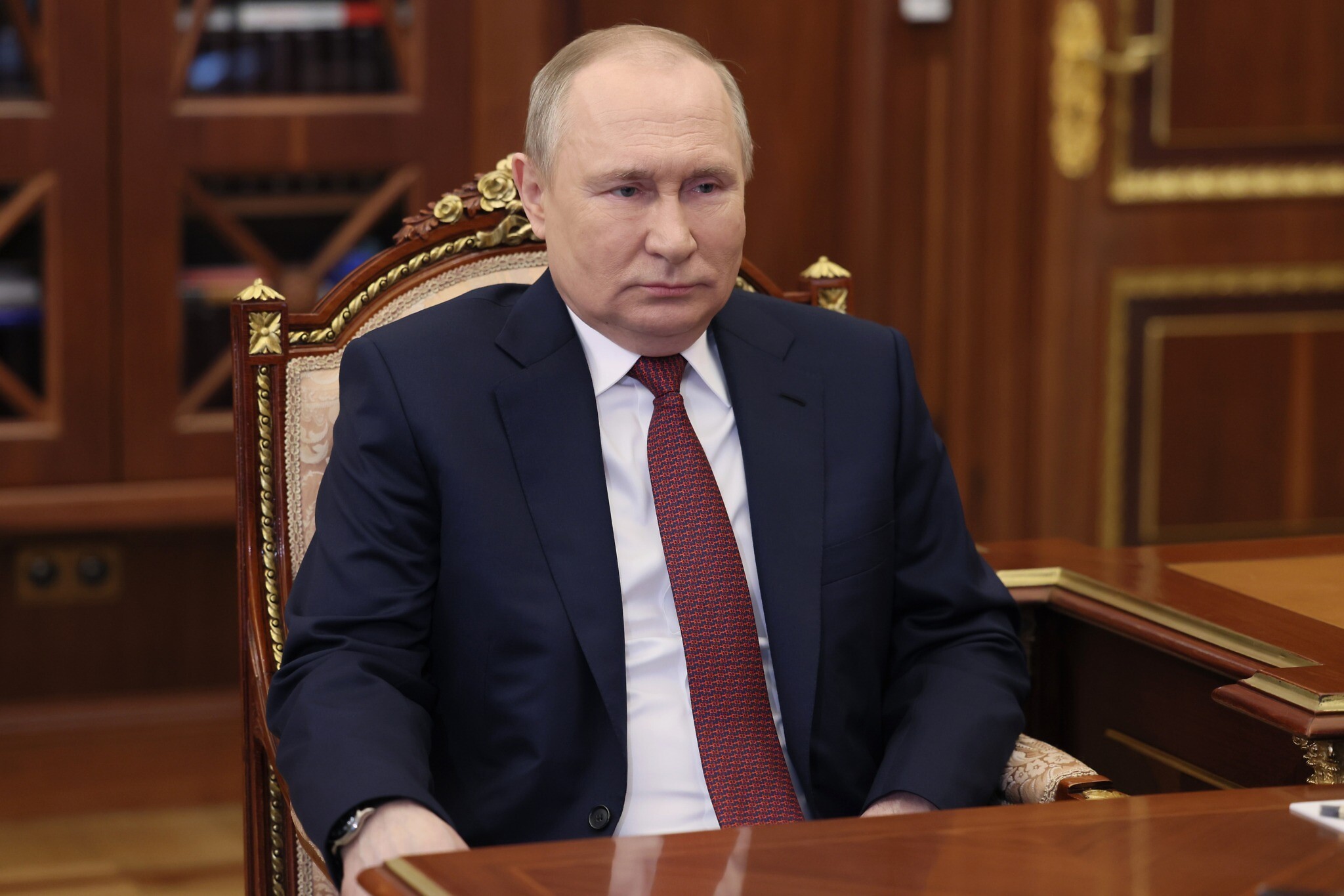 Rojters: Jeljcinov zet dao ostavku Putinu