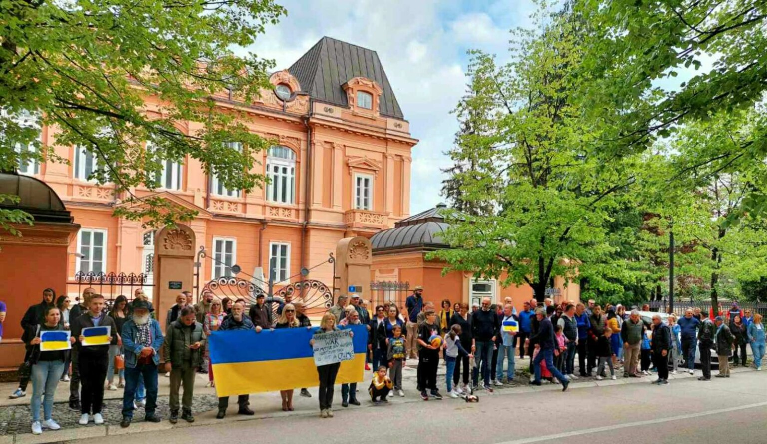 Cetinje za Ukrajinu: Rat je uvijek zločin