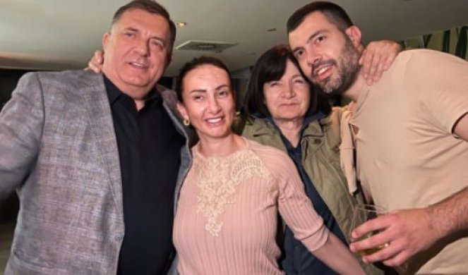 VIDEO: Milorad Dodik dobio sedmo unuče pa proslavio uz harmonikaša
