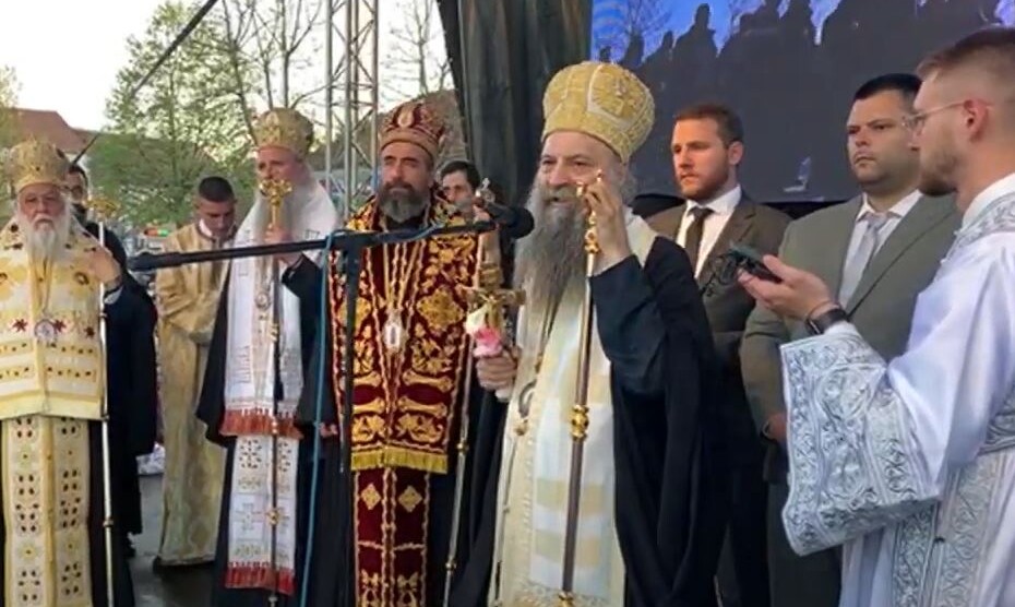 Porfirije predvodio litiju u Nikšiću, prisustvovali Mandić i Kovačević