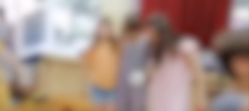 Nova.rs: Na školskoj priredbi u Novom Sadu djeci puštana pjesma o ratnim zločinima i živim lomačama