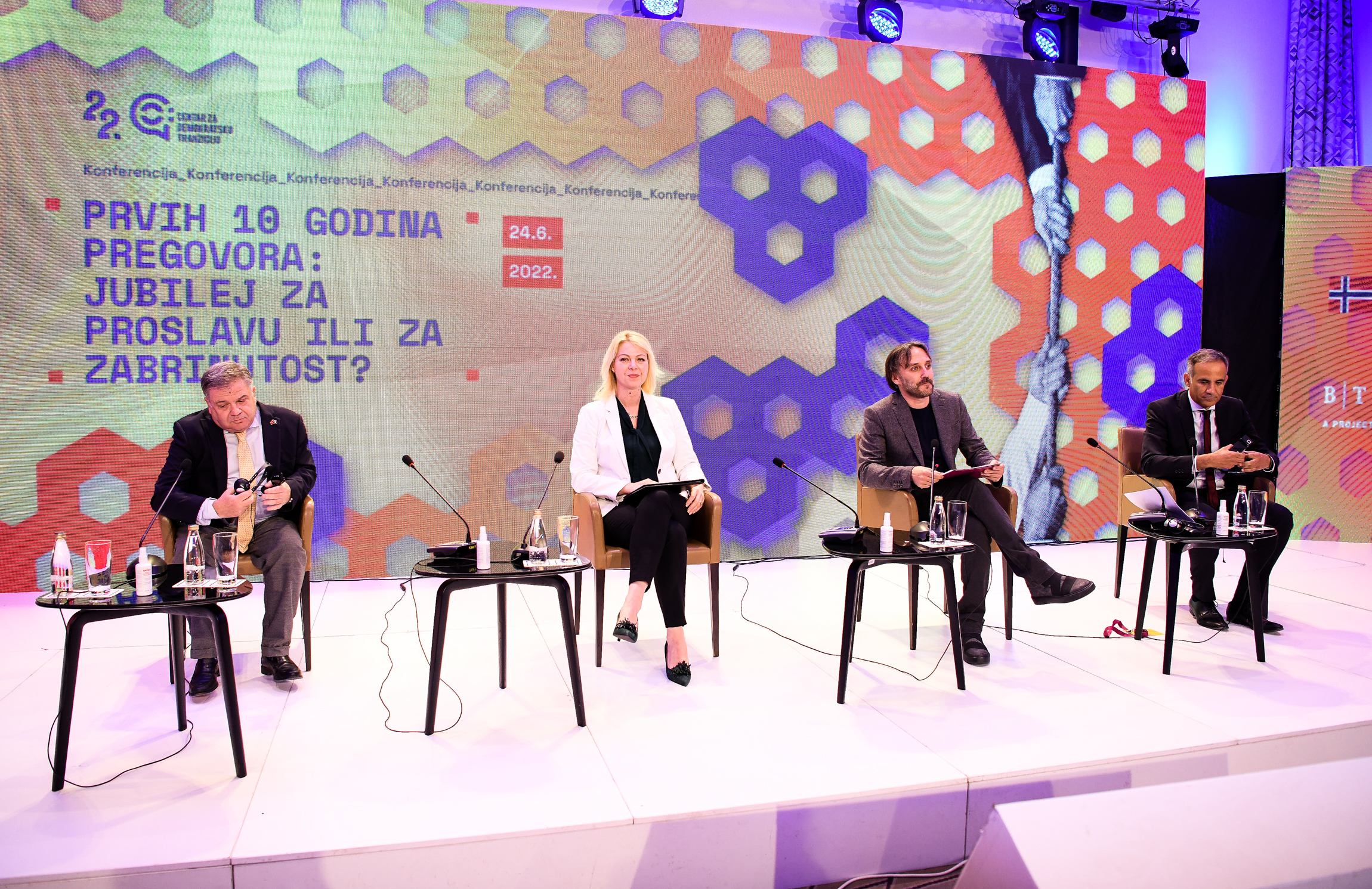 Timonije: U EU se mogu integrisati jedino funkcionalna društva