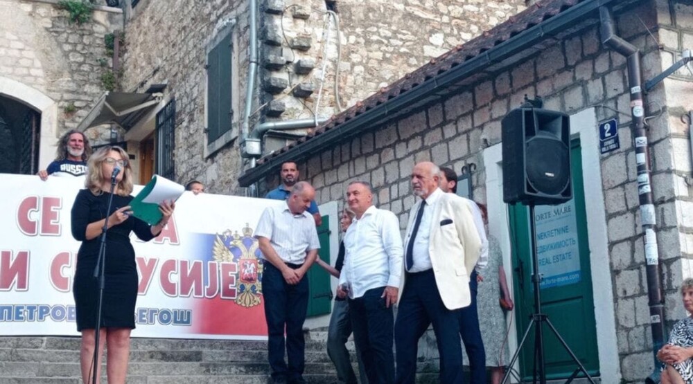 Proruski skup u Herceg Novom: Ukrajinci su u zabludi, SAD atakuju na pravoslavlje, Vatikan sprema novi poredak