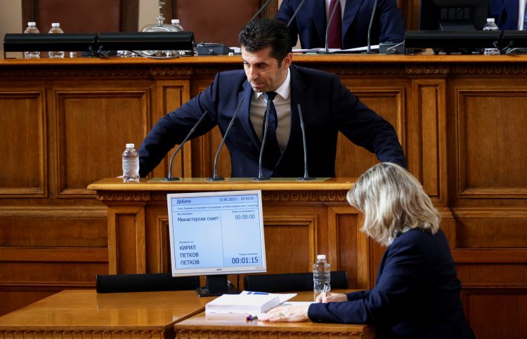 Posle izglasavanja nepovjerenja, vlada Kirila Petkova podnijela ostavku