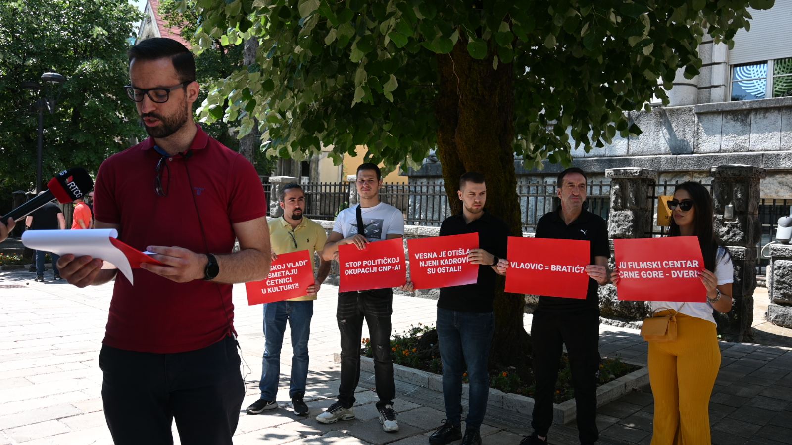 Zirojević Vlaovićevoj: Ako ne smijenite kadrove koji razaraju kulturu, znači da i vi i Vlada stojite iza politike Vesne Bratić