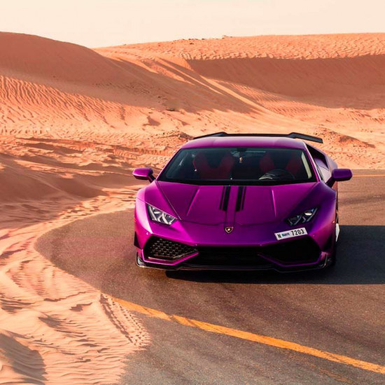 FOTO: Ljubičastog Lamborghini Huracan Razmig, vozi OVA ŽENA