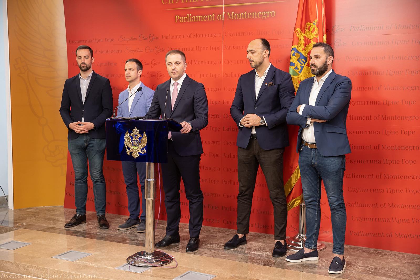 SD: Oborimo Abazovićevu Vladu i spriječimo najveću izdaju Crne Gore u njenoj novijoj istoriji