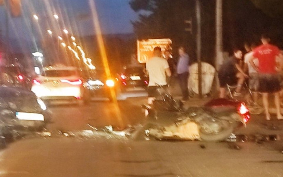 Podgorica: Sudar automobila i motocikla, povrijeđena jedna osoba