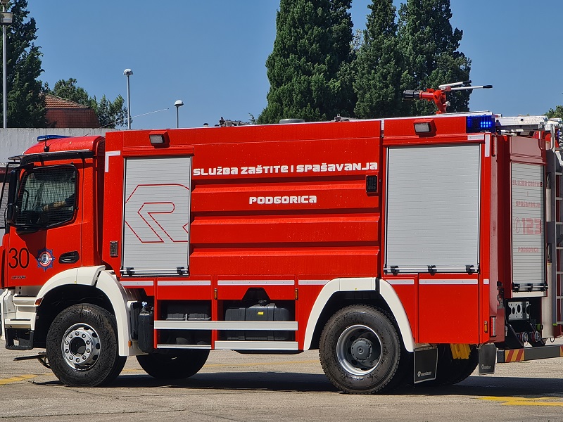 Podgorički vatrogasci intervenisali sedam puta, ugašen požar na pomoćnom objektu u Balabanima