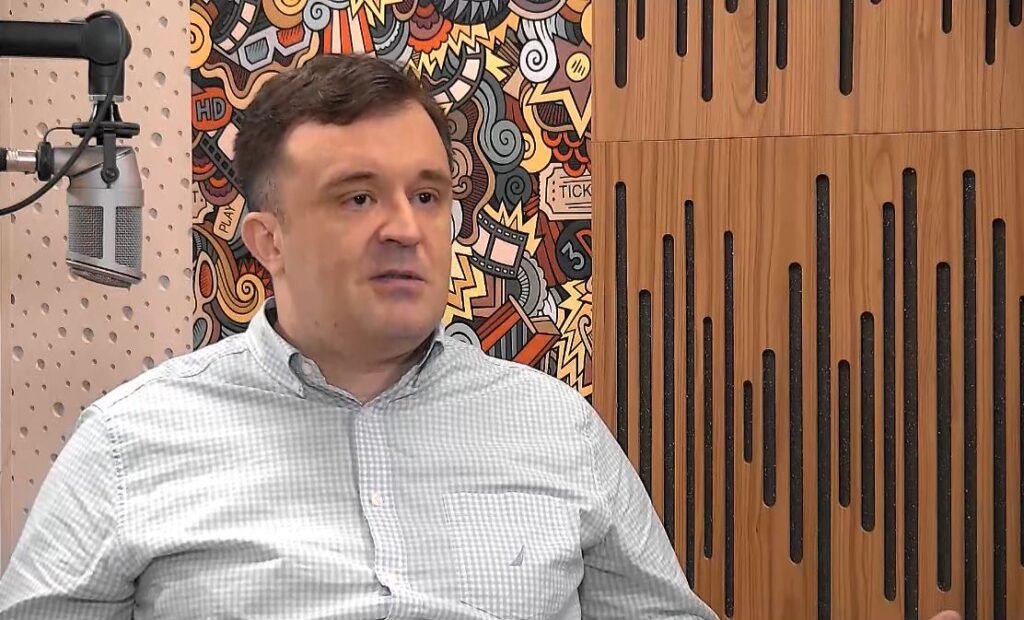 Vujović: Abazović ambasadorima rekao da će potpisati ugovor sa Crkvom Srbije po cijenu prekida EU integracija