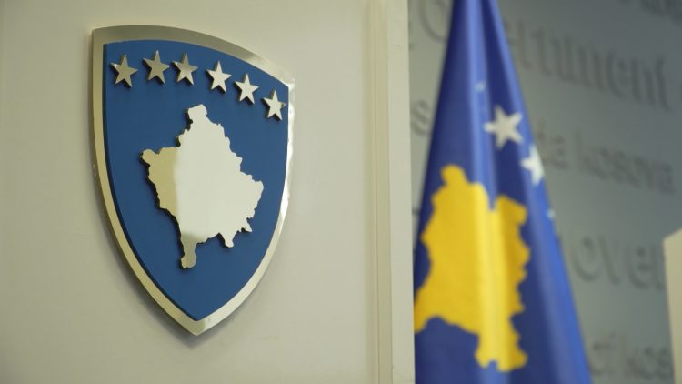Šef kabineta Vjose Osmani: Barikade na sjeveru podignute po nalogu Vučića