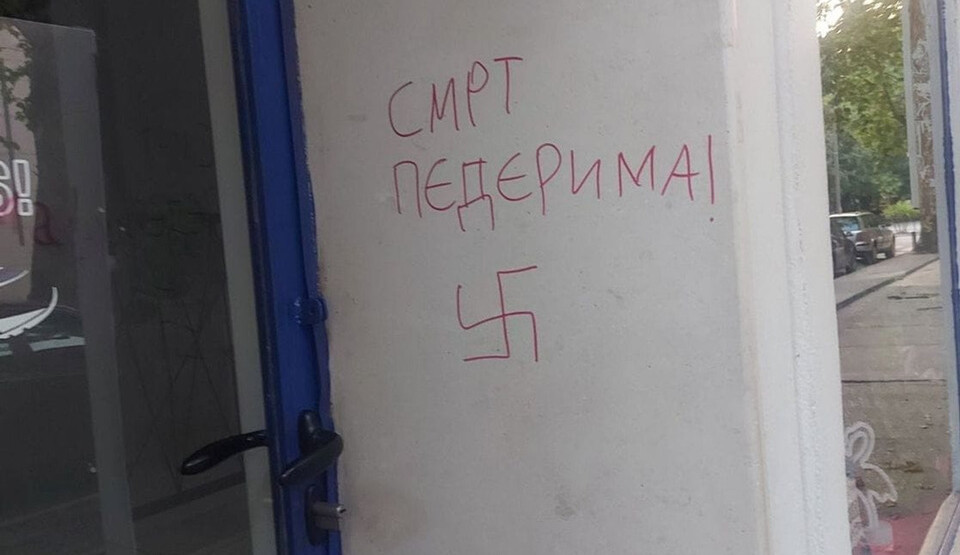 Svastika i poruka “Smrt p***rima” ispisane na LGBTIQ drop in centru