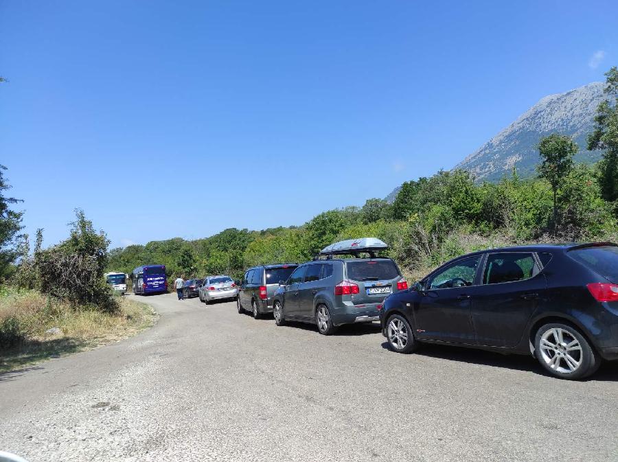 Ogromne saobraćajne gužve kroz Mrkojeviće