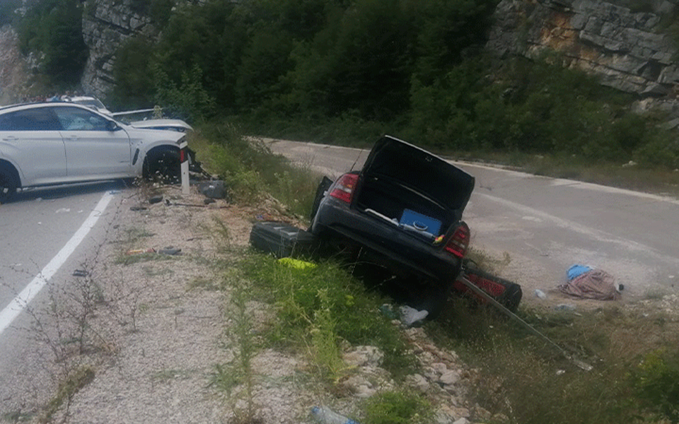 Dvije osobe poginule u saobraćajnoj nesreći na putu Nikšić – Vilusi