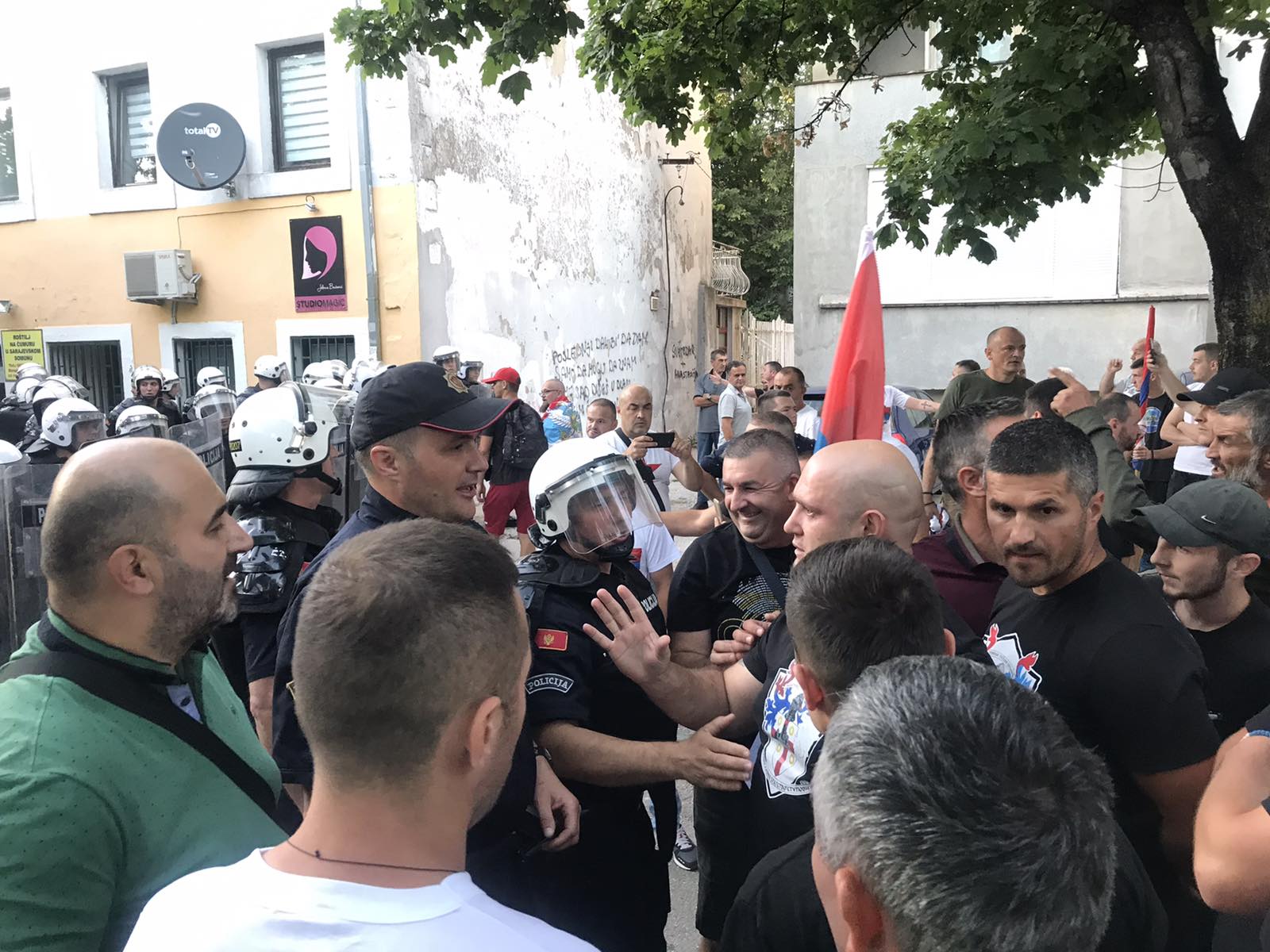 SDP: Adžić da pokrene procedure za smjenu Pekovića, ispitati postupanje policije prema građanima