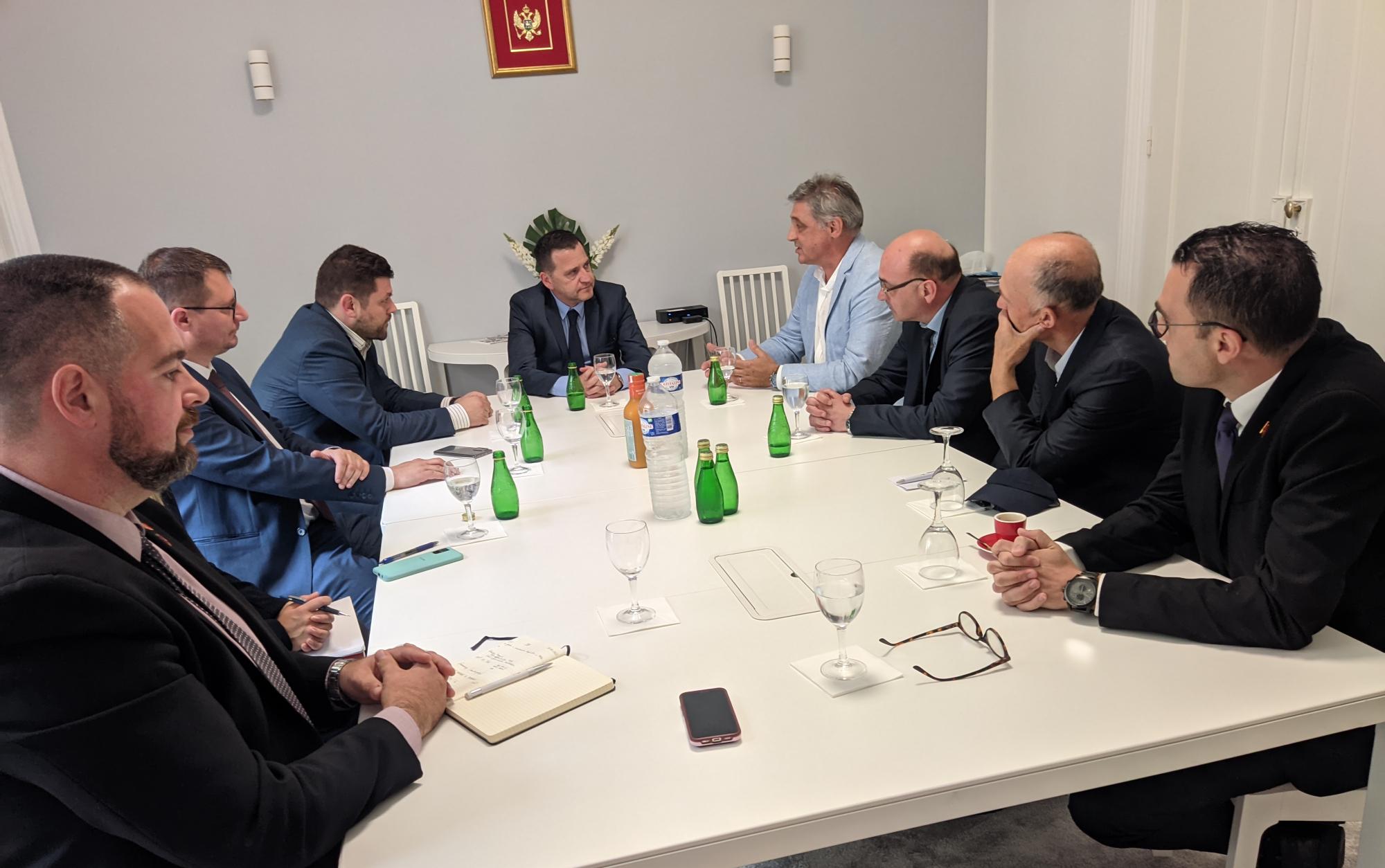 Vojinović održao sastanak sa predstavnicima udruženja crnogorskih iseljenika ‘Asocijacijom Montenegro’