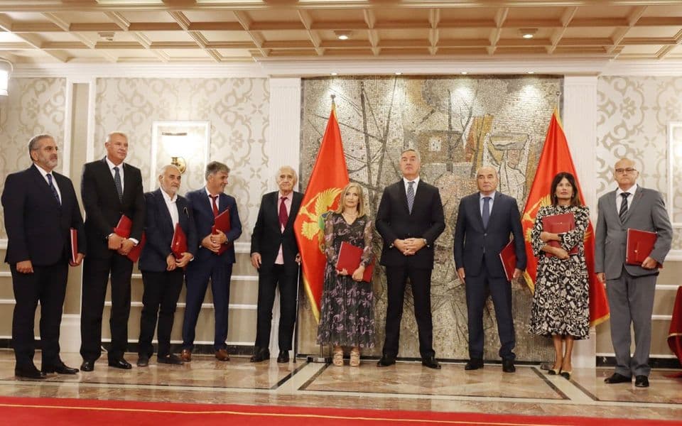 Đukanović uručio odlikovanja povodom Dana državnosti Bulajiću, Brčvaku, Šćepanović, Krivokapiću