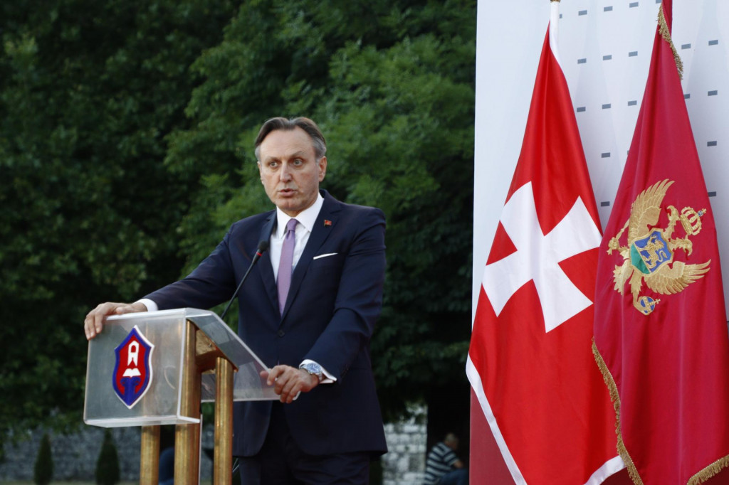 KRIVOKAPIĆ: Zastava Crnojevića biće vraćena i na Cetinjski manastir na kom se od njegovog prvog dana vijorila