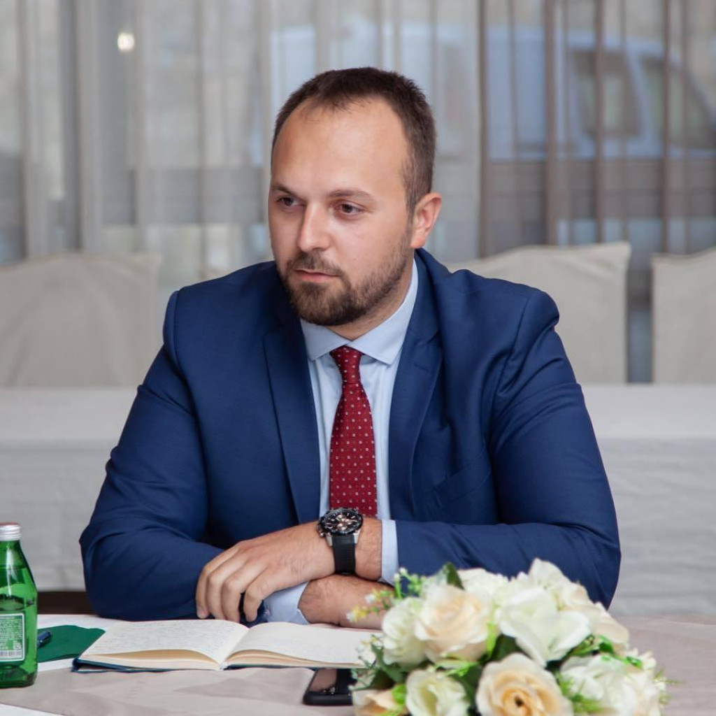 Grupa građana potpisala peticiju: Podržali Seada Šahmana