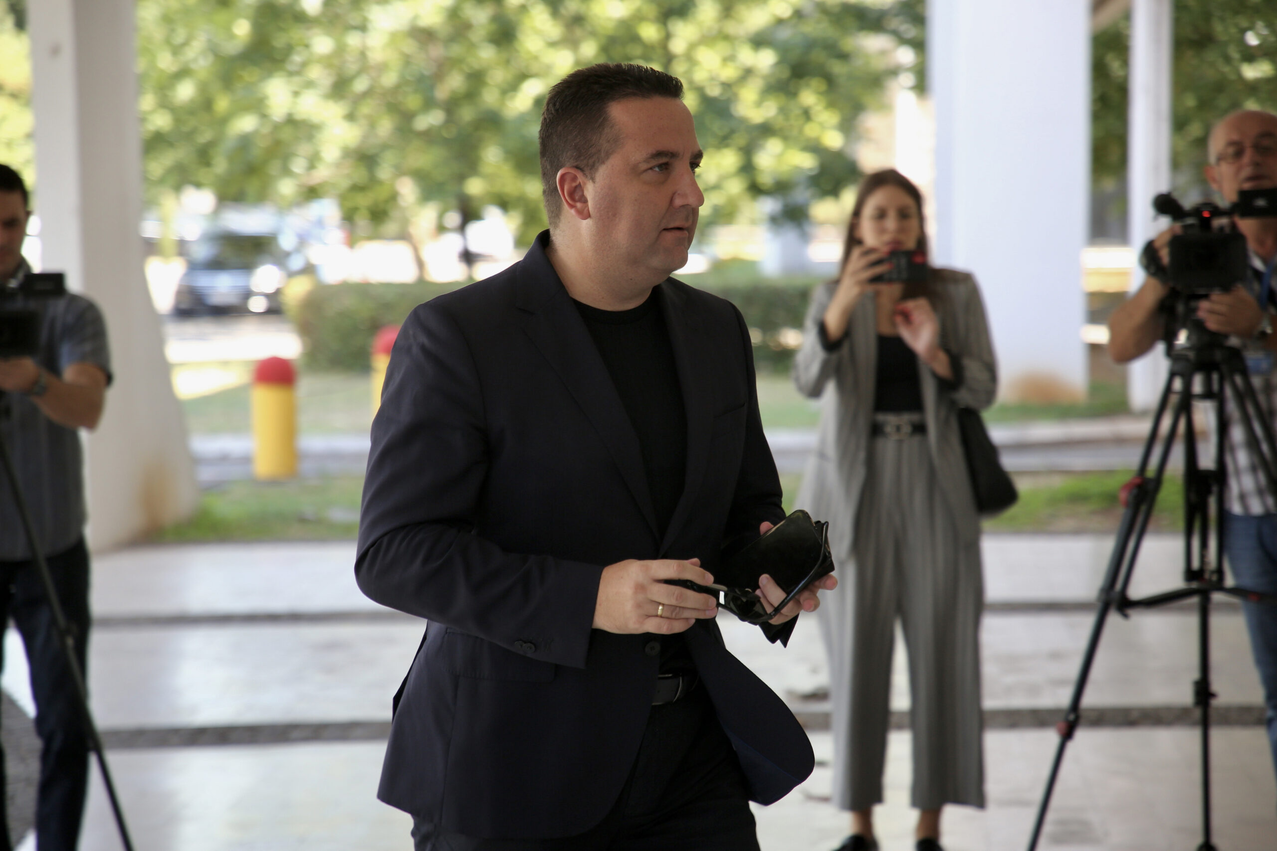 ERAKOVIĆ: Lažni moralisti krenuli u kampanju pričom o stanu koji sam dobio u skladu sa zakonom