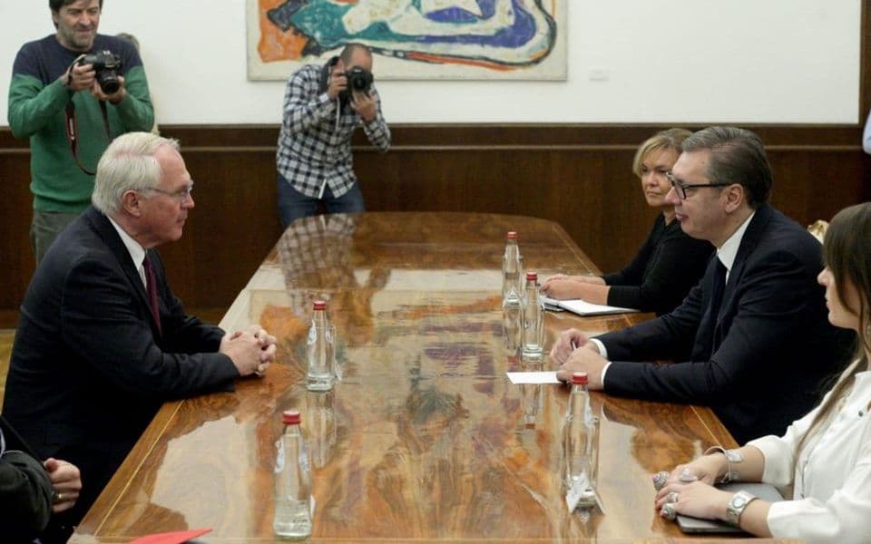 Vučić sa Hilom o Kosovu: Srbija ulaže napore za nalaženje kompromisnog rješenja
