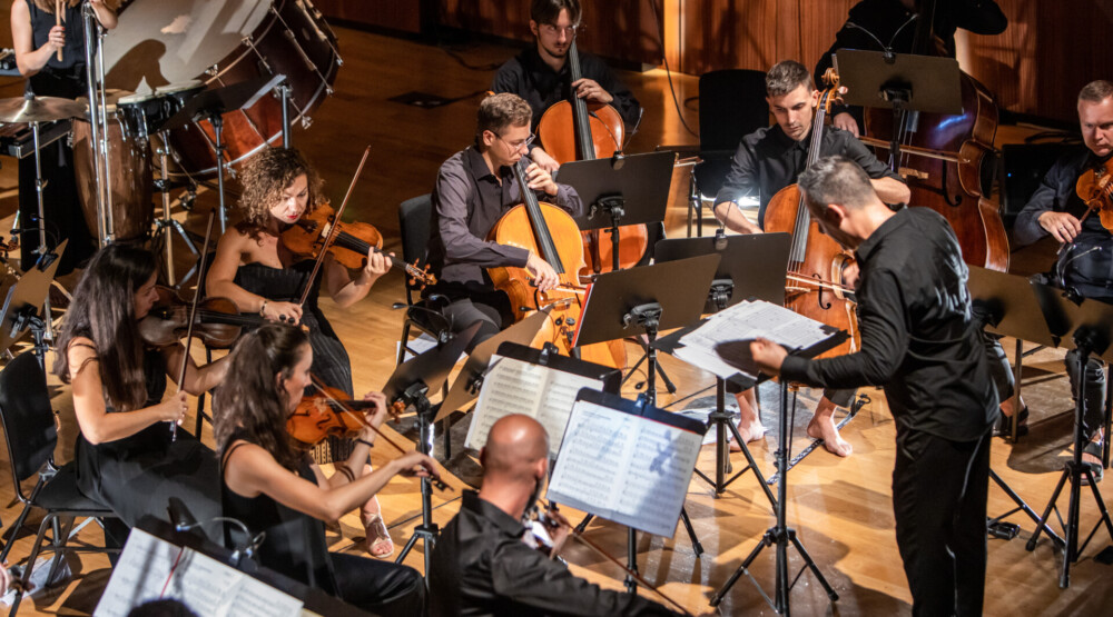 Koncertom No Borders Orchestra počela predsezona 2022/23. u Muzičkom centru Crne Gore