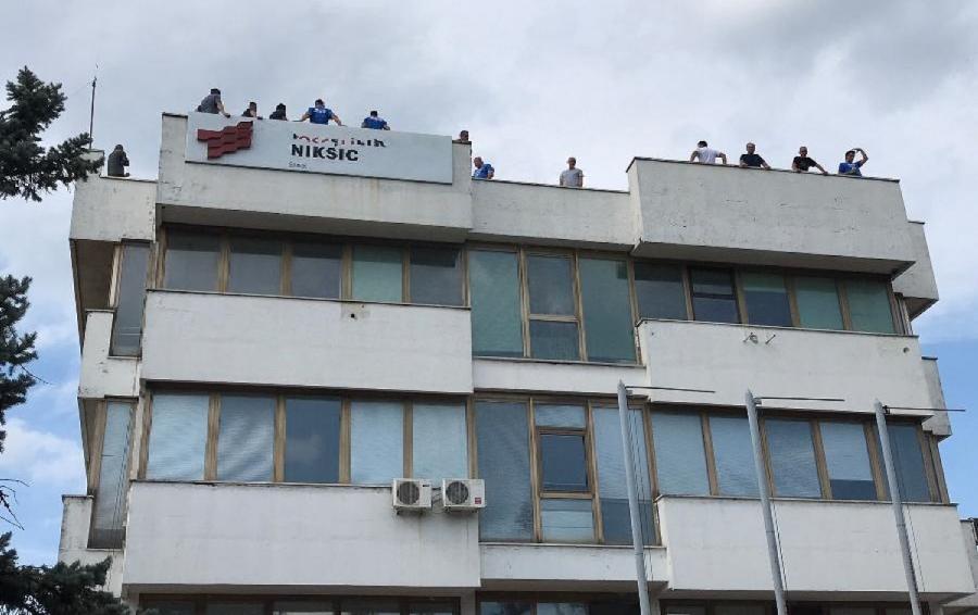 Dio Željezaraca ide pred Vladu, čekaju novi sastanak