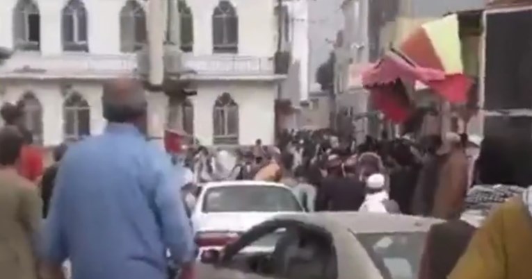 Jaka eksplozija u džamiji u Kabulu, strahuje se da ima mnogo žrtava