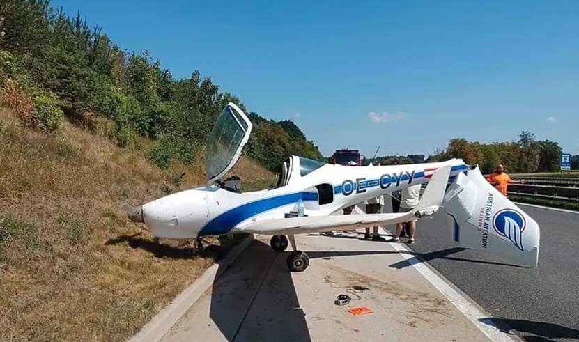 Slovenija: Zbog problema sa motorom avion prinudno sletio na auto-put