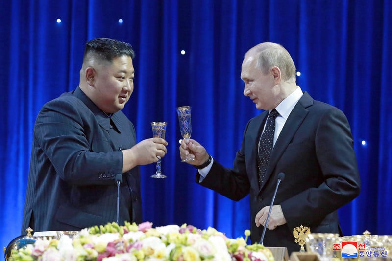 Putin poručio Kimu da želi da proširi veze Moskve i Pjongjanga