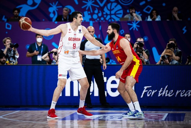 Crna Gora u osmini finala Eurobasketa, ubjedljivom igrom savladala Gruziju!